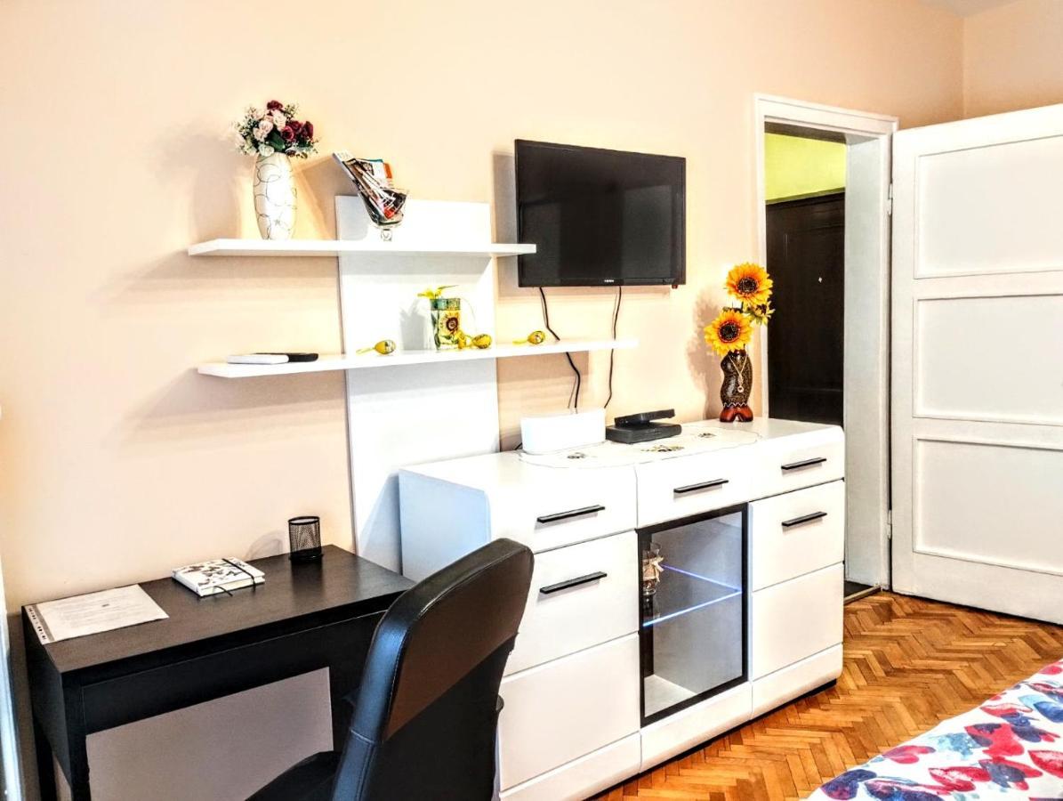 Mimi'S Place/ Уют В Центъра На София ภายนอก รูปภาพ